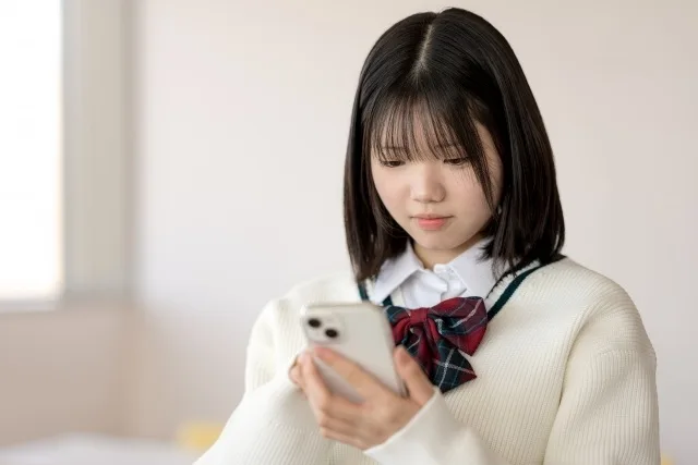 【LINE通話】ミュートは相手にバレる？仕組みと注意点を徹底解説