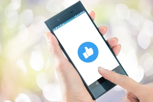 Facebookで勝手にいいねされる！原因と今すぐできる対処法