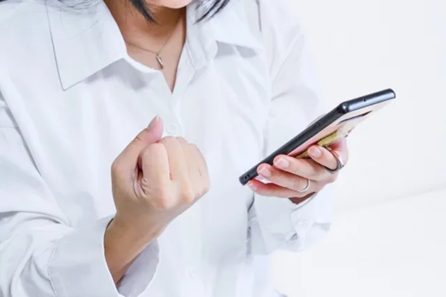 iPhoneでアマプラ倍速できない？2025年最新の代替方法と他社サービス比較