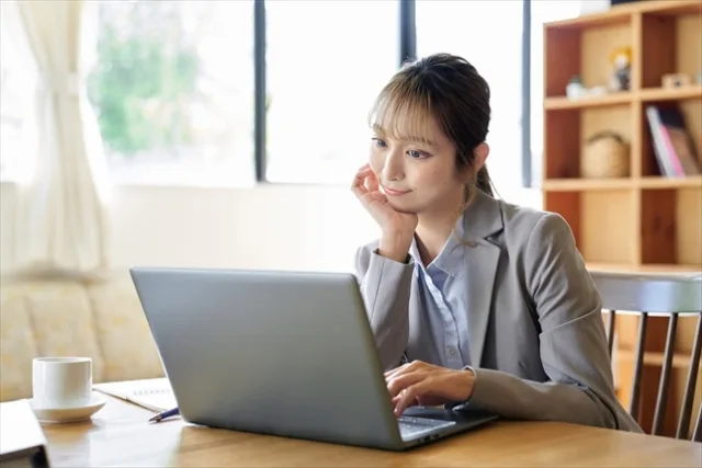 Windows11が再起動を繰り返す原因と止め方｜無限ループ完全対処法